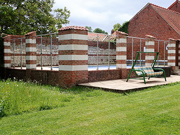 Hamilton Holiday Houses: Farmhouse at Delettes, Pas de Calais